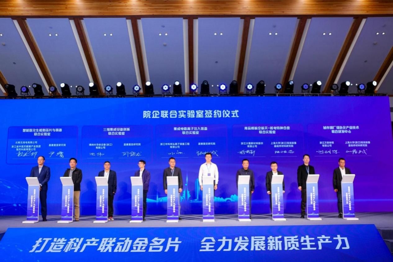 C539F4A5FEFEB47F35F4699EE33_C6EF00F4_223EC