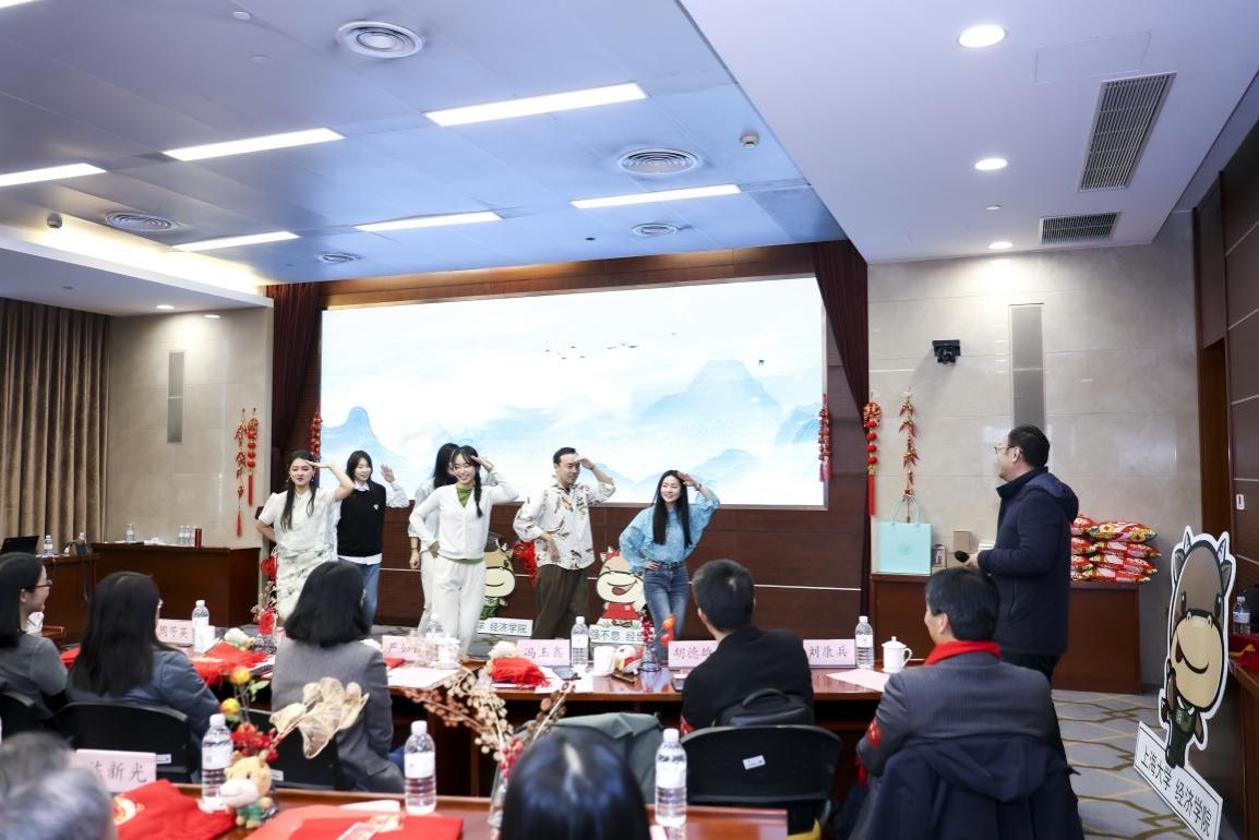 AB8E37EBF81D824F8A91CCE161F_41B7C7C3_1DC48