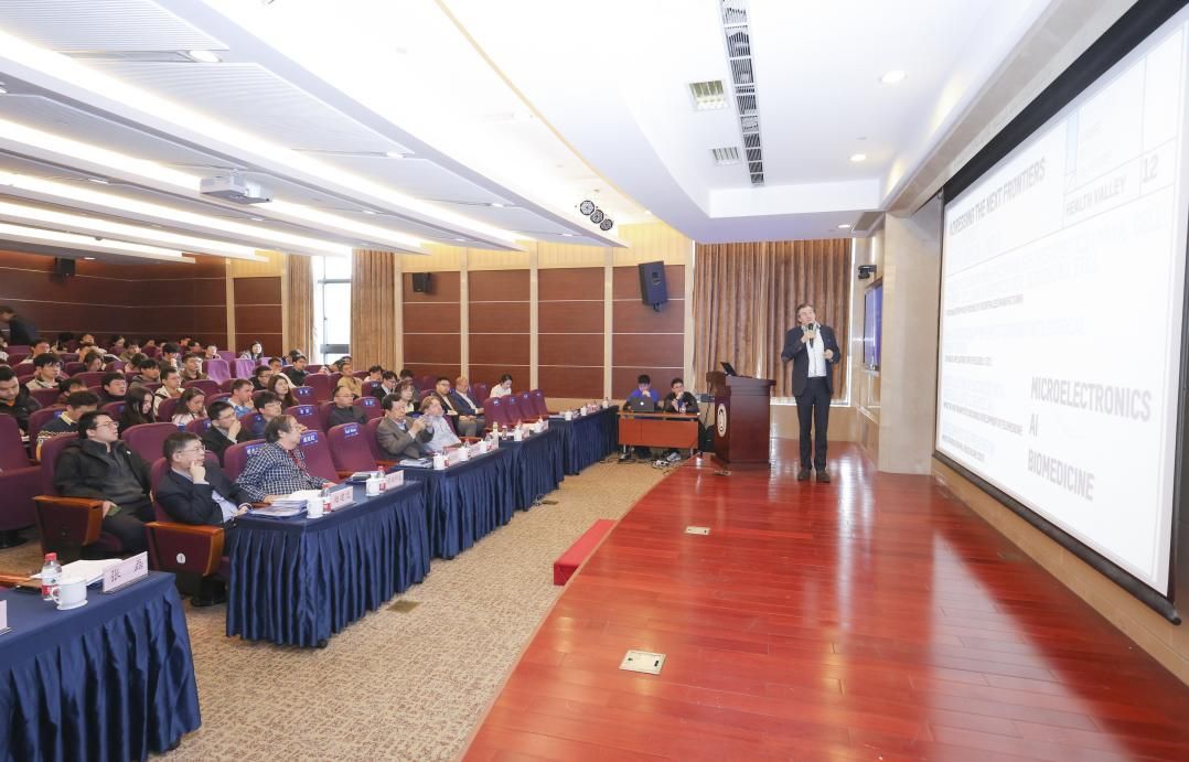 50175BC1883B778AE094BF0851D_2EC35A3C_1A1C7