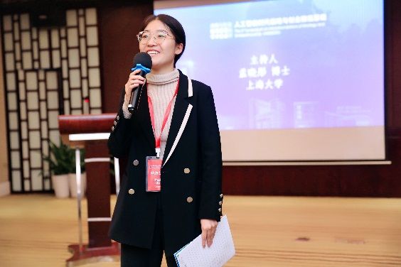 04008455369E879530CAF28D443_B0C1240F_7B4C