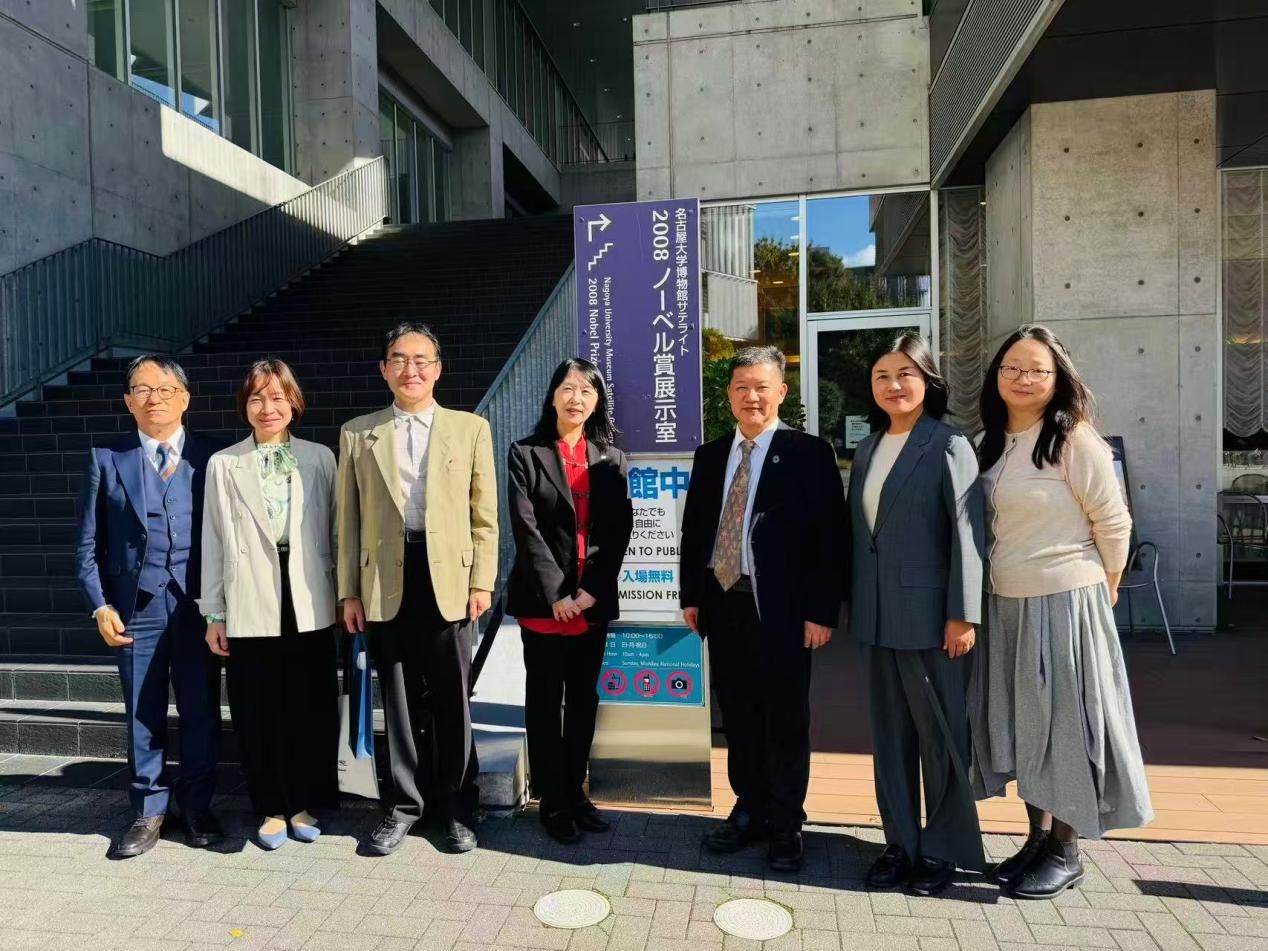 99269DE71E1A1F9A6F5FFFD0BD6_5FD715F3_2F6AB