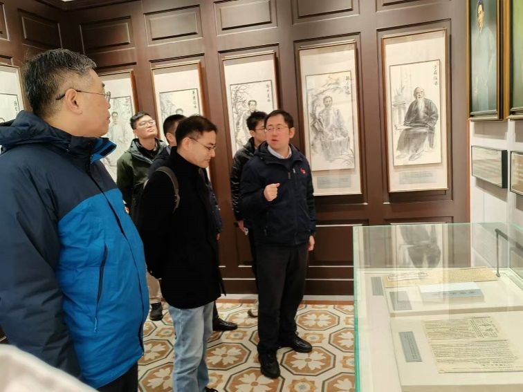 F5D9F2752B0AB2D3AB2C819DB7E_2D56CEBB_12189